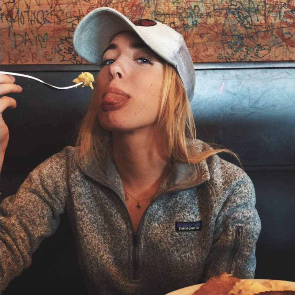 Meet your Posher, Lexy